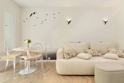 Bright Studio | Close to the Sea | Place to Work
