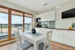 Dining - Nowy Świat 31B | Puck | Bright Apartment | Close to the Sea | Balcony (Puck)