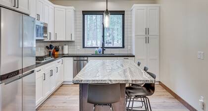 Contemporary & Cozy! Pinetop Country Club Casita