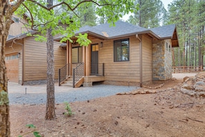 Cottage (2 Bedrooms) | Interior