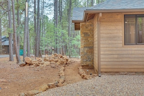 Cottage (2 Bedrooms) | Interior