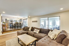 House (4 Bedrooms) | Interior - Swim, Fish & Boat: House on Stunning Higgins Lake! (Roscommon)