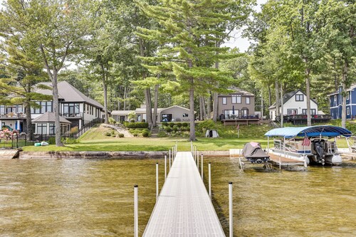 Swim, Fish & Boat: House on Stunning Higgins Lake!
