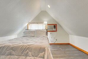 House (2 Bedrooms) | Bahagian dalam