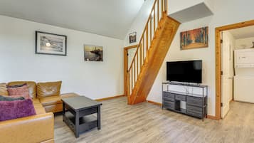 House (2 Bedrooms) | Front of property