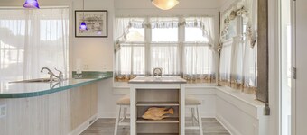 < 1 Mi to Boat Ramp: Coastal Virginia Hideaway