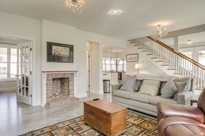 House (3 Bedrooms) | Interior