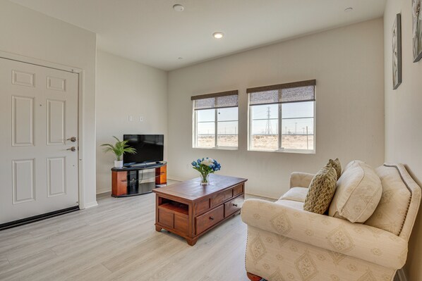 Apartment (1 Bedroom) | Interior - Cozy Desert Sanctuary 9 Mi to Mojave Narrows Park! (Victorville)