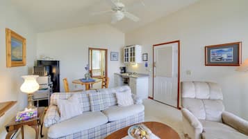 House (1 Bedroom) | Interior