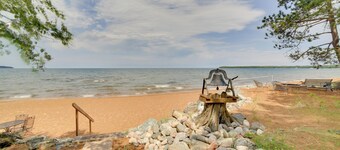 Private Beach! Year-round Lake Superior Retreat