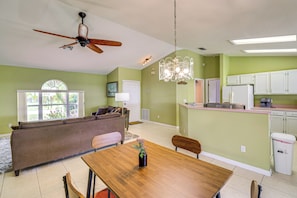 House (3 Bedrooms) | Interior - 7 Mi to River & Ocean: Family Getaway in Sebastian (Sebastian)