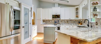 Welcoming Home w/ Yard on 20 Acres in High Springs