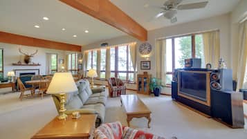 Rumah (5 Bedrooms) | Interior