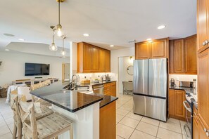 House (3 Bedrooms) | Interior