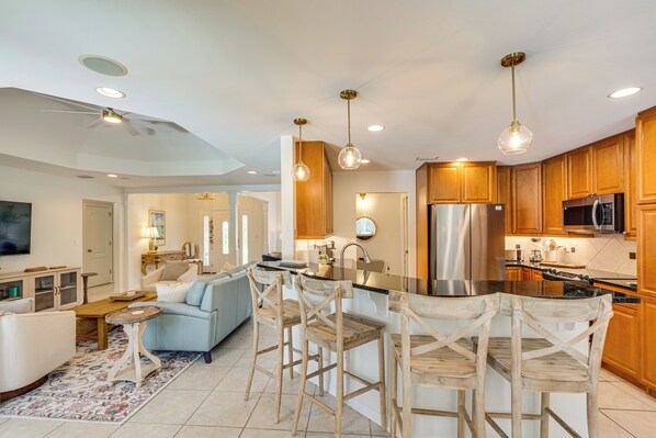 House (3 Bedrooms) | Interior