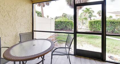 3 Mi to Siesta Key Beach: Condo w/ Heated Pool!