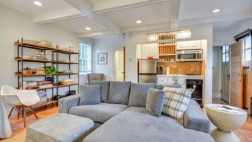 House (1 Bedroom) | Interior