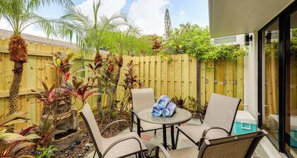 Steps to Shore: Condo w/ Patio in West Palm Beach!
