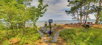 Private Sandy Beach: Lake Superior Group Retreat