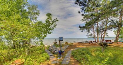 Private Sandy Beach: Lake Superior Group Retreat