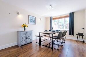 Casa, varanda | Opções para refeição no quarto