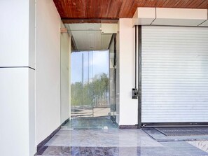 House | Reception