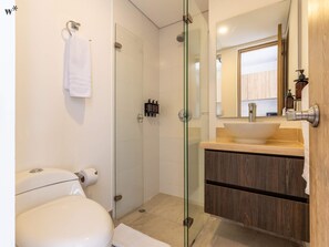 House | 2 bedrooms, Internet - w Lovely 2BR in the Heart of Santa Barbara (Bogotá)