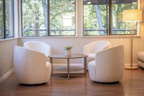 Interior - Lake Views | Pool | Fire Pit | BBQ + Spacious Deck (Seguin)