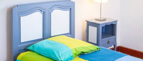 1 habitación, wifi y ropa de cama