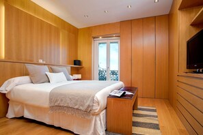 Apartment (3 Bedrooms)