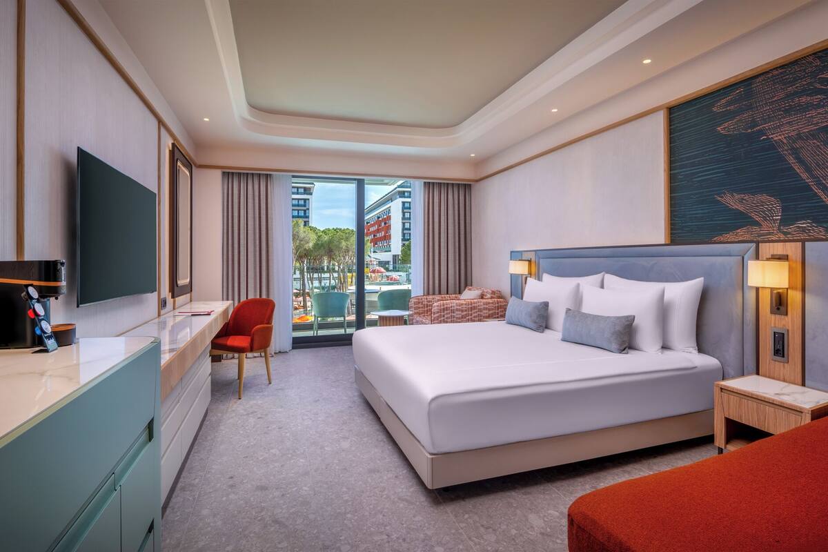 Deluxe Room Garden View | 高級寢具、免費迷你吧、客房內保險箱、隔音