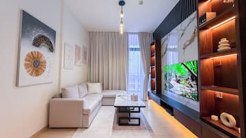 Smart TV 55 pollici con canali digitali, Netflix, servizi in streaming