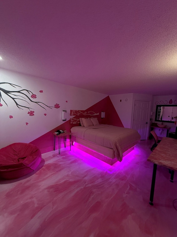 1 bedroom, internet, bed sheets