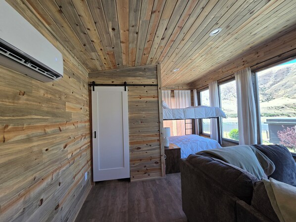 1 bedroom, Internet, bed sheets