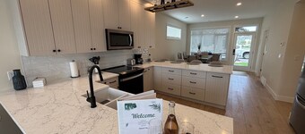 Heales Lakeshore Retreat