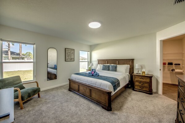 4 bedrooms, iron/ironing board, free WiFi, bed sheets