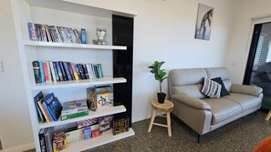 Smart TV, DVD player