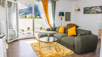 TV connectée, livres, écrans d'ordinateur, imprimantes