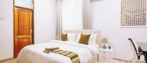 2 間睡房、熨斗/熨衫板、上網、床單