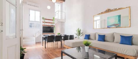 Televisión, oficina