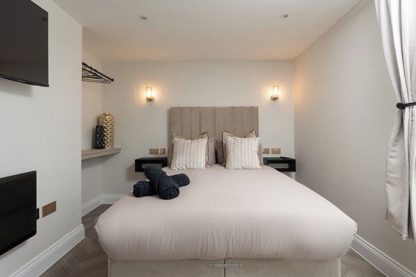 1 Schlafzimmer, Bügeleisen/Bügelbrett, kostenloses WLAN, Bettwäsche