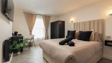 1 bedroom, iron/ironing board, free WiFi, bed sheets