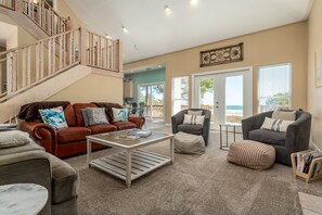 House, 4 Bedrooms | Living area