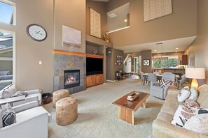 Townhome, 3 Bedrooms | Living area | Smart TV