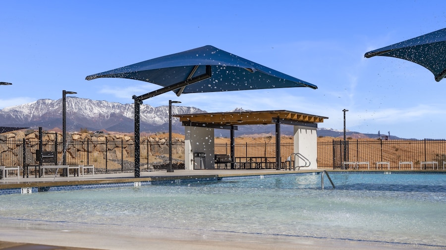 Red Rock Trails 4 Bedroom Townhouse