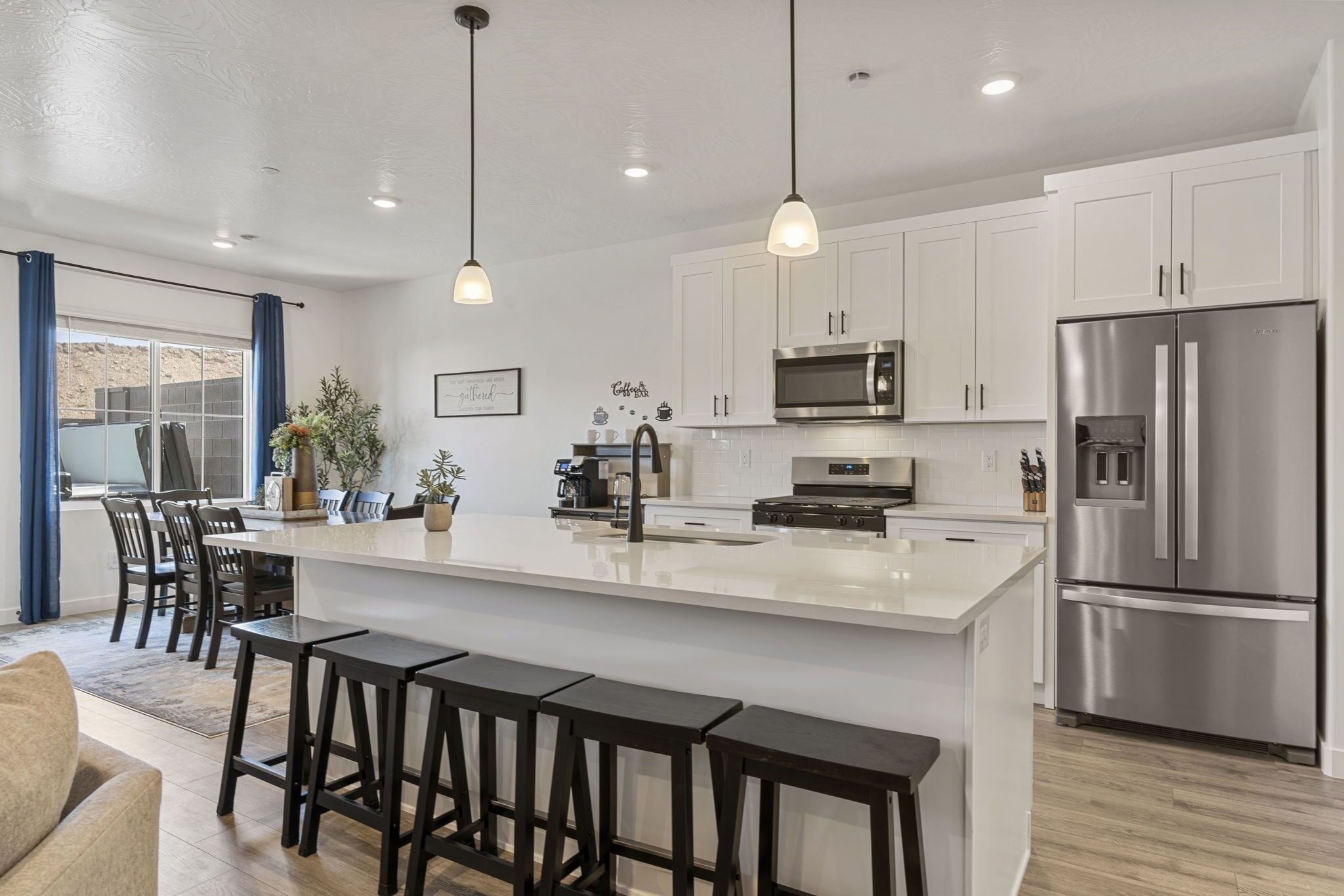 وحدة سكنية متصلة - ٤ غرف نوم | مطبخ خاص | ثلاجة، فرن، ماكينة لصنع القهوة/الشاي، محمصة خبز