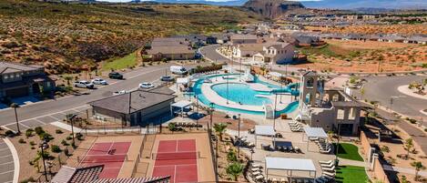 Townhome, 5 Bedrooms | Exterior