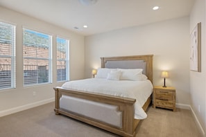 Townhome, 5 Bedrooms
