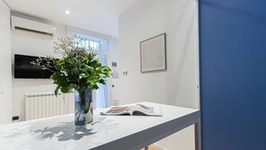Apartment (0 Bedroom) | Interior