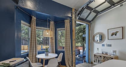 Spacious Studio, Large Deck w/ Firepit, couch and seating; Huge shower